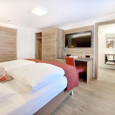 Hotel Alpina Superior Петной ам Арлберг Екстериор снимка