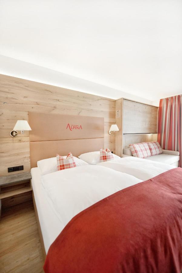 Hotel Alpina Superior Петной ам Арлберг Екстериор снимка
