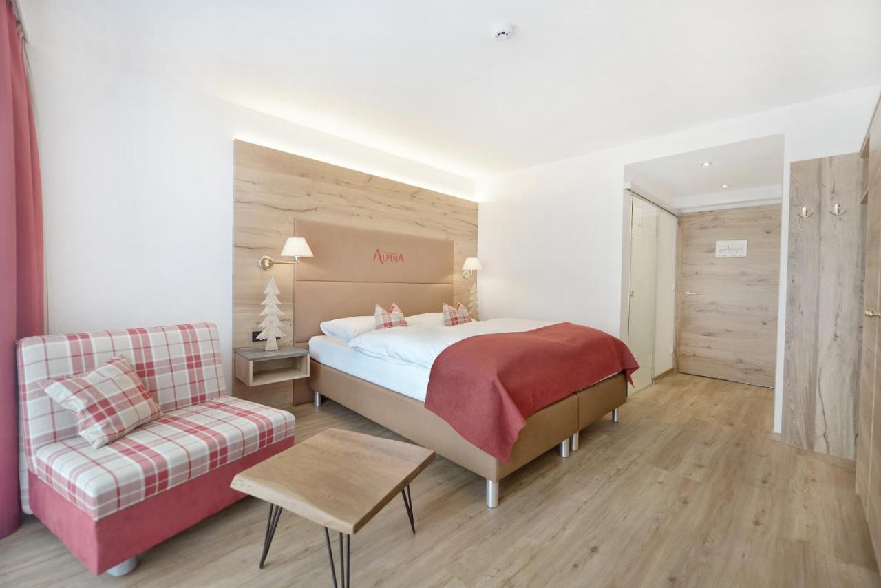 Hotel Alpina Superior Петной ам Арлберг Екстериор снимка