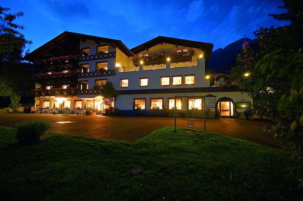 Hotel Alpina Superior Петной ам Арлберг Екстериор снимка