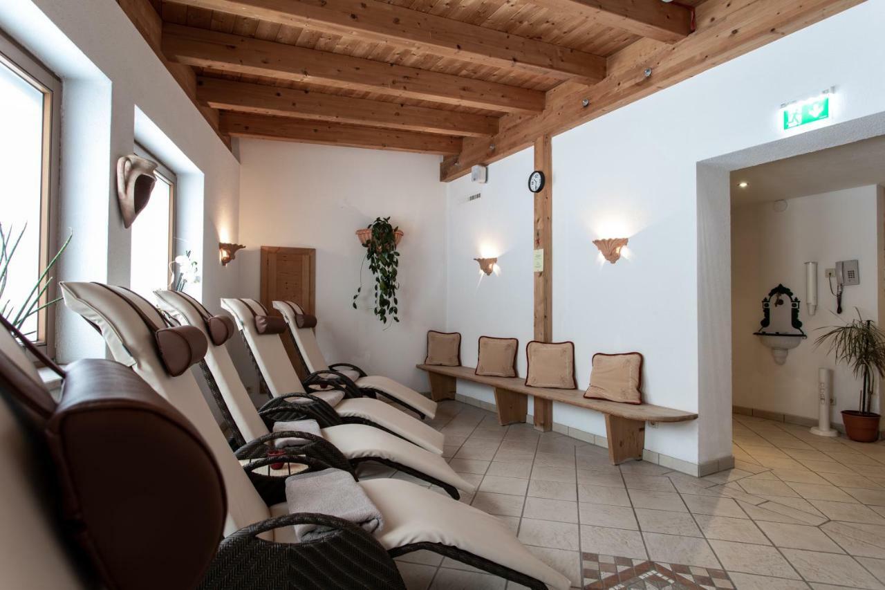 Hotel Alpina Superior Петной ам Арлберг Екстериор снимка